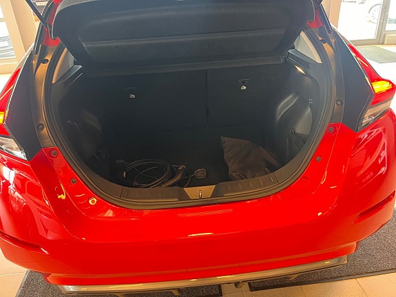 Nissan Leaf 7 of 13
