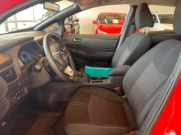 Nissan Leaf 8 of 13