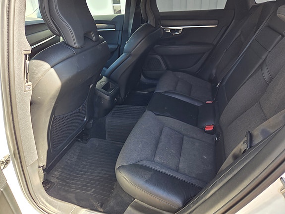 Volvo V90 Cross Country 5 of 5