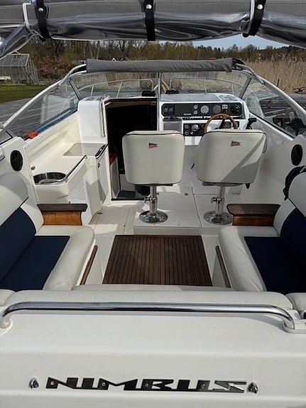 Nimbus 26 DC Epoca -88 Volvo Penta 271c / 290 DP 4 of 11