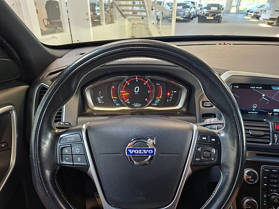 Volvo XC60 17 of 23
