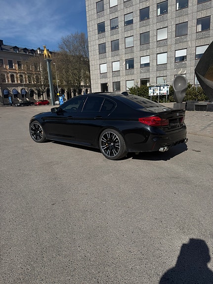 BMW M5 4 of 14