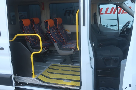Ford Transit 10 of 27