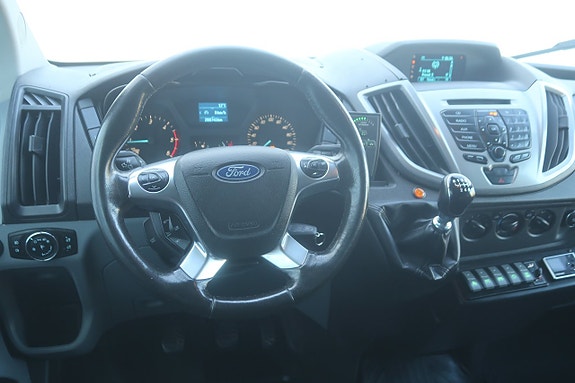 Ford Transit 7 of 27