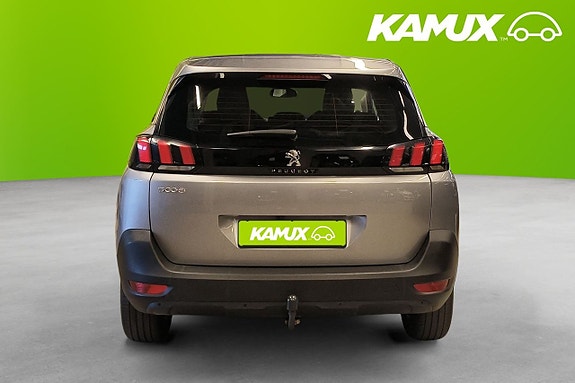 Peugeot 5008 5 of 5