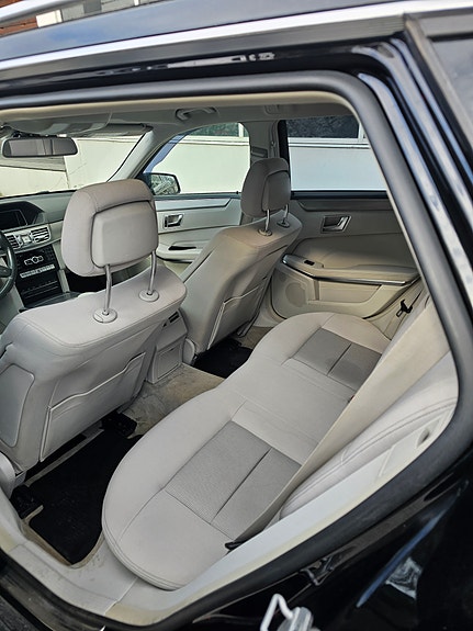 Mercedes-Benz E220 9 of 10