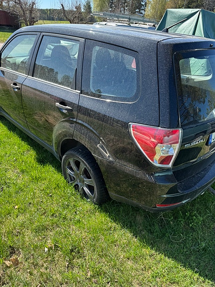 Subaru Forester 4 of 4