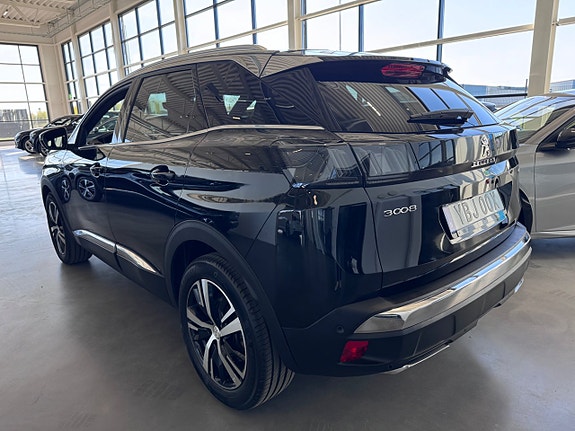 Peugeot 3008 4 of 5