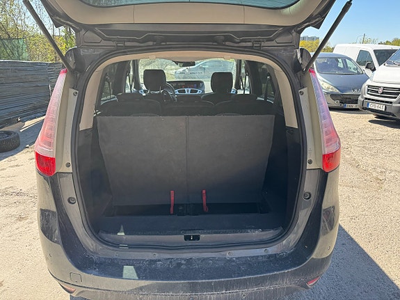 Renault Grand Scenic III 5 of 5