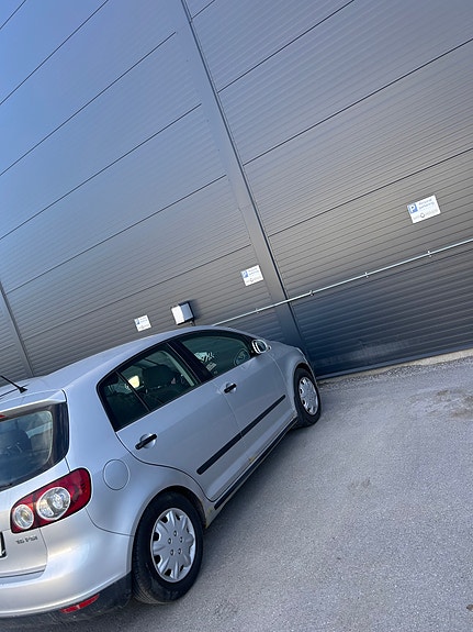 Volkswagen Golf Plus 2 of 2