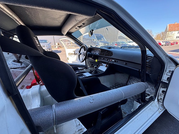 Porsche 968 9 of 13