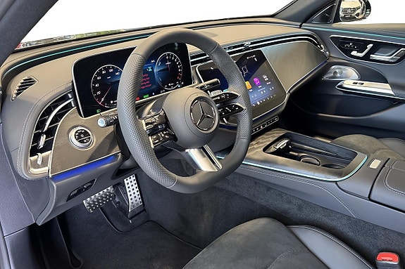 Mercedes-Benz 300 E 14 of 14