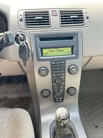 Volvo S40 9 of 10