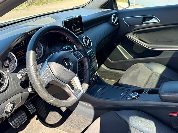 Mercedes-Benz A180 5 of 5