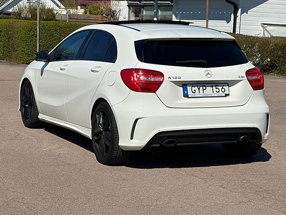Mercedes-Benz A180 4 of 5