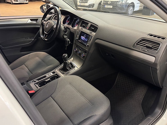 Volkswagen Golf-Serie 11 of 24