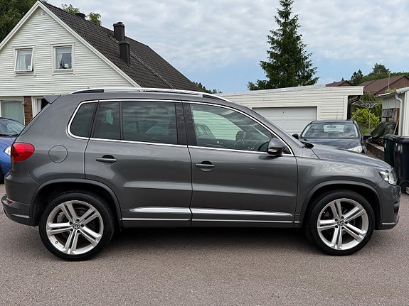 Volkswagen Tiguan 3 of 5