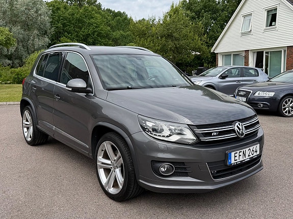 Volkswagen Tiguan 2 of 5