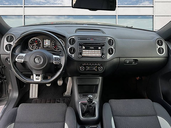 Volkswagen Tiguan 13 of 17