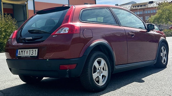 Volvo C30 3 of 5