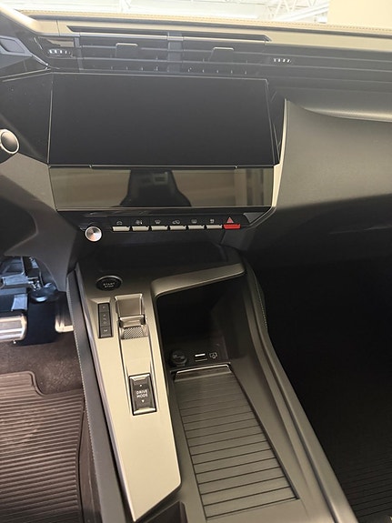 Peugeot 408 7 of 13