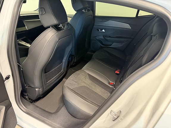 Peugeot 408 6 of 13