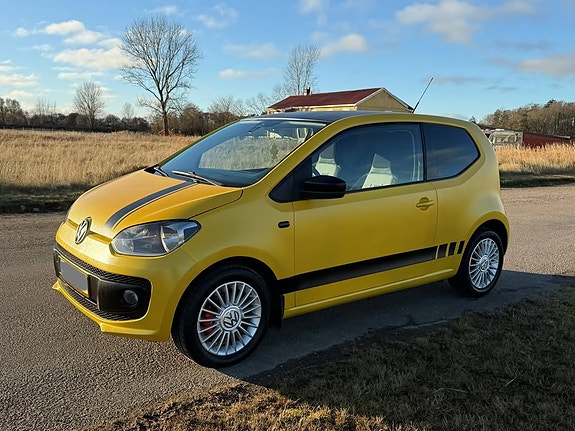 Volkswagen UP! 6 of 13
