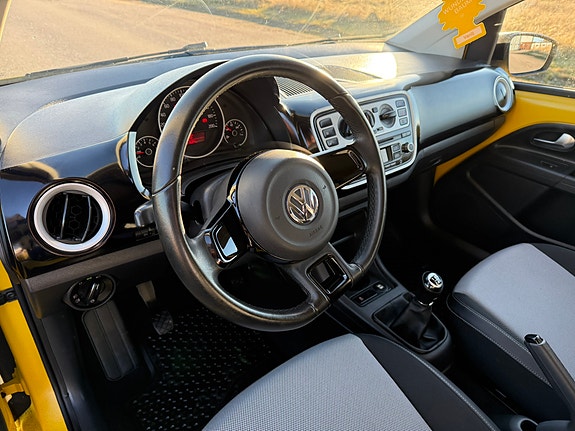 Volkswagen UP! 10 of 13