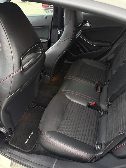 Mercedes-Benz A180 5 of 5
