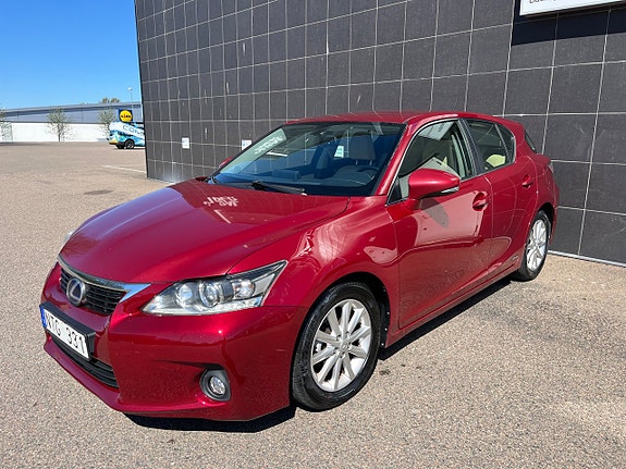 Lexus CT200h