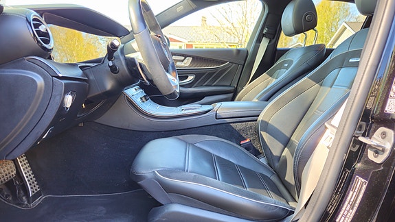 Mercedes-Benz E63 11 of 18