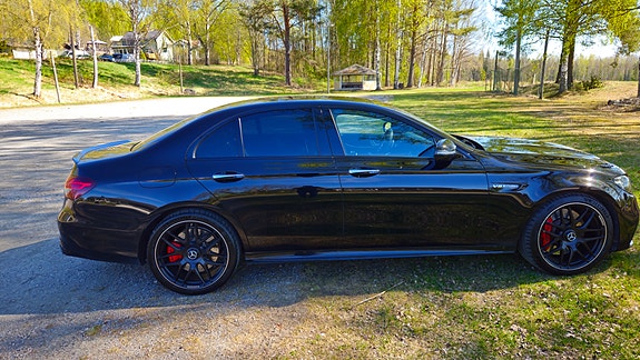 Mercedes-Benz E63 7 of 18