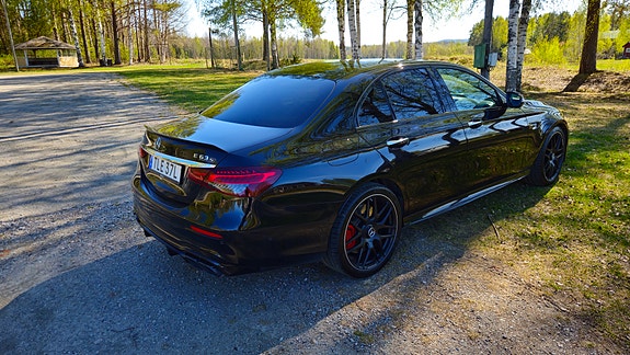 Mercedes-Benz E63 5 of 5