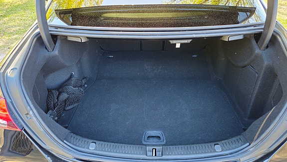 Mercedes-Benz E63 15 of 18