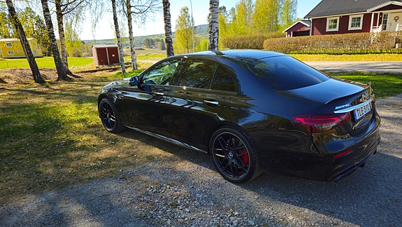 Mercedes-Benz E63 6 of 18