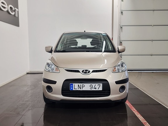 Hyundai i10 3 of 21