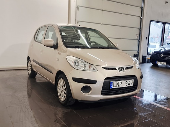 Hyundai i10 4 of 21
