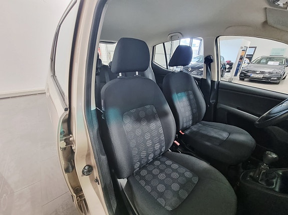 Hyundai i10 18 of 21