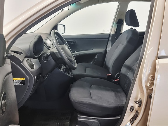 Hyundai i10 5 of 21
