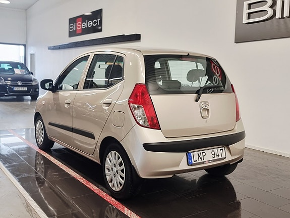 Hyundai i10 14 of 21