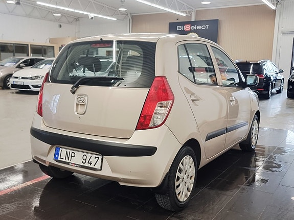 Hyundai i10 15 of 21
