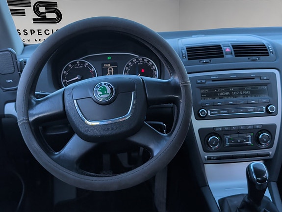 Skoda Octavia 21 of 28