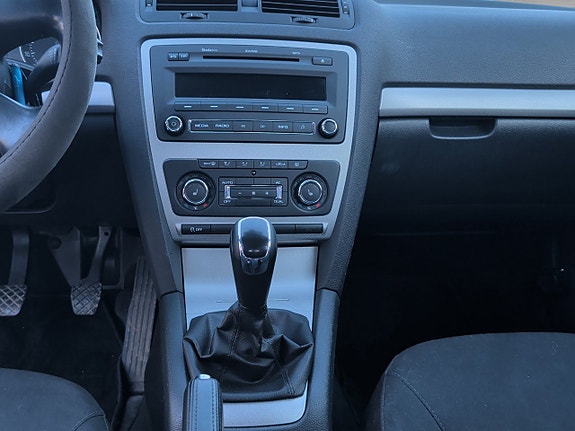 Skoda Octavia 16 of 28