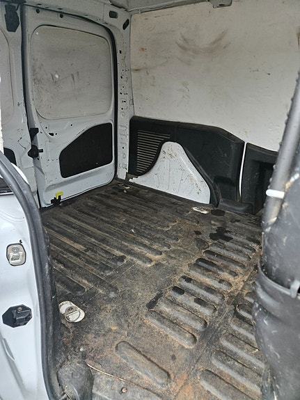 Citroen Berlingo 16 of 16