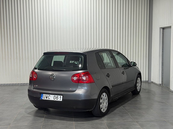 Volkswagen Golf V 7 of 13