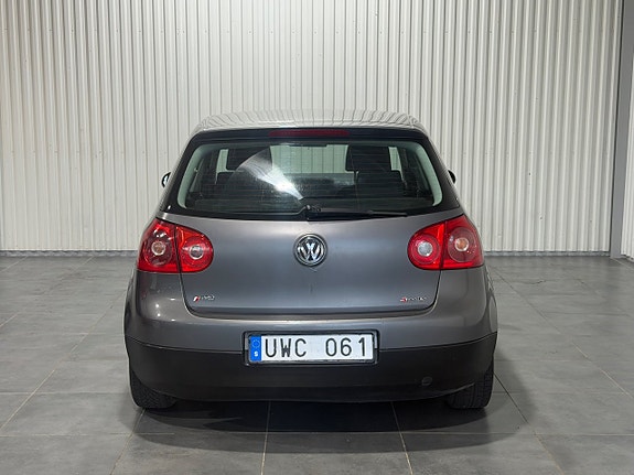 Volkswagen Golf V 8 of 13