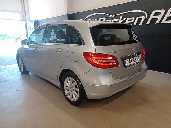 Mercedes-Benz B180 5 of 5