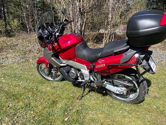 Aprilia Caponord ETV 1000 3 of 5