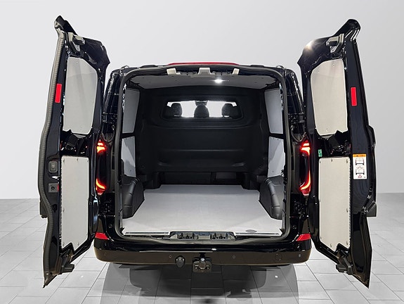 Volkswagen Transporter 4 of 5