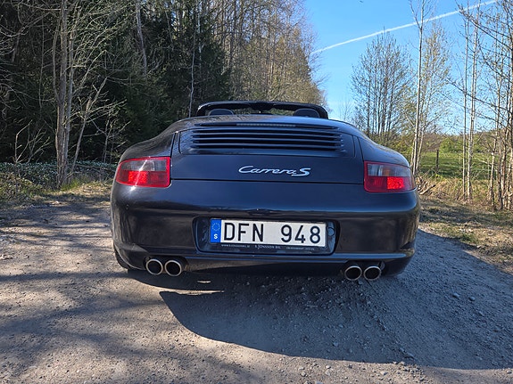 Porsche 911 Carrera S 2 of 5